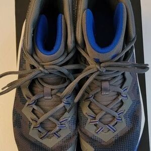 UNDER ARMOUR UA BGS LIGHTNING 4 BASKETBALL SHOES 3000389 100 SZ 6.5Y Gray/Blue